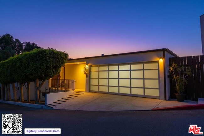 Building Photo - 8528 Hillside Ave