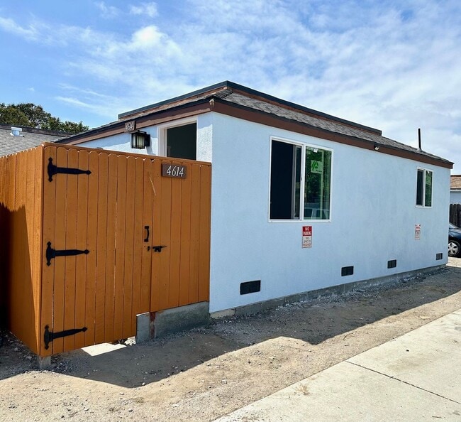 Terrace Ave Triplex- LT - Terrace Ave Triplex- LT Unit 4614 Terrace-LT