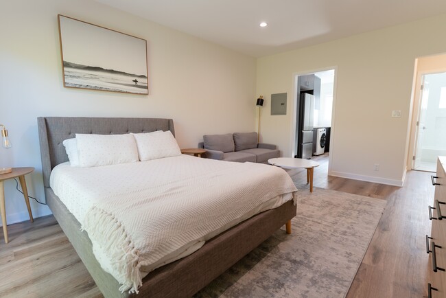 Photo - 1020 N Laurel Ave