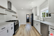 Photo - 713 W 118th St House