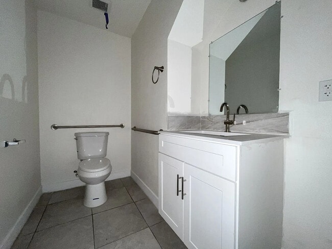 Downstairs Half Bathroom - 5017 Clara St