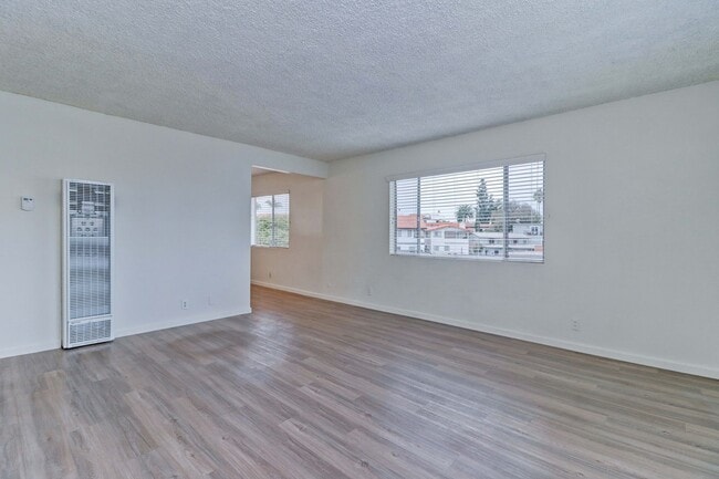 Photo - Corona Lane 108** - (V) Unit A