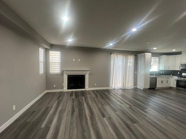 Photo - 17639 W Vuong Pl