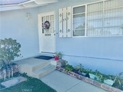 Photo - 11543 Swinton Ave