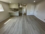 1 bedroom 1 bathroom Gardena - 16709 S Denver Ave Unit 16709 Apt. #4