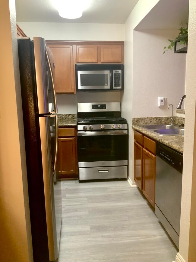 Photo - 355 N Maple St Unit 242