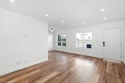 Photo - 1563 Gordon St