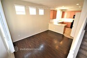 Photo - 1052 E Agate Ct House