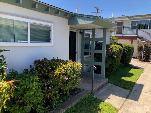 Building Photo - 4524 1/2 35th St Rental