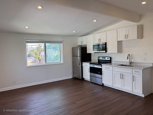 Building Photo - 1813 12th St Unit G