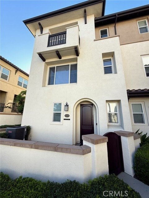 Building Photo - 8258 Celestial Ave