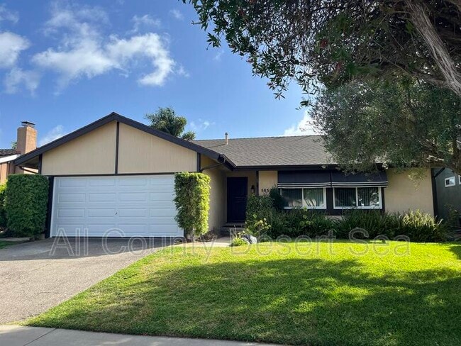 Building Photo - 5832 Nordina Dr