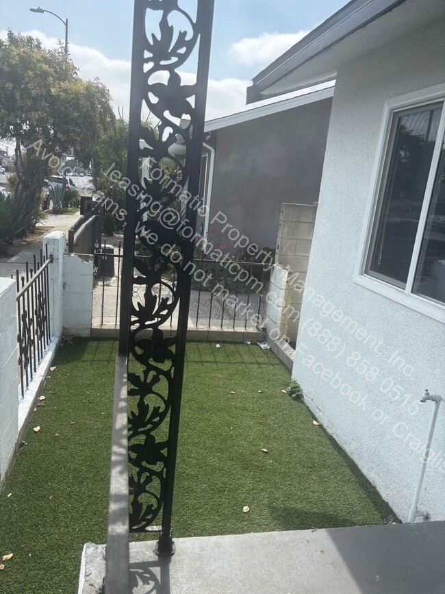 Photo - 118-120 E Century Blvd Unit 120