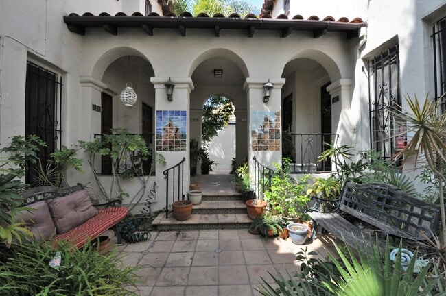 Photo - 1417 S Crescent Heights Blvd Unit 1425