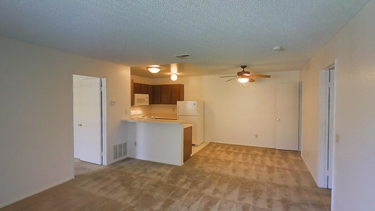 3D Tour - Pine Village