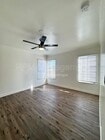 Photo - 1043 1/2 S Norton Ave