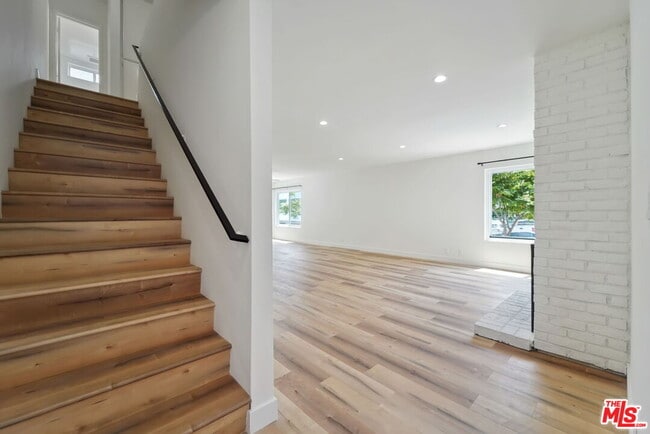 Photo - 1133 22nd St Townhome