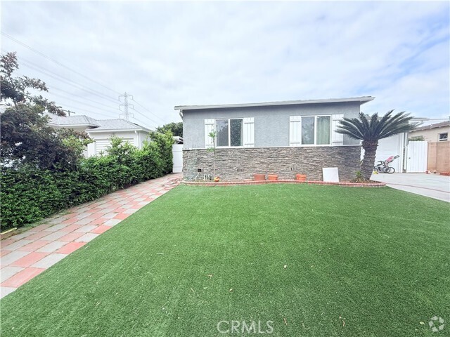 Building Photo - 17513 Glenburn Ave Rental