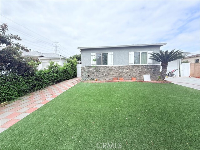 Photo - 17513 Glenburn Ave House