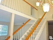 Photo - 893 Lindawood St