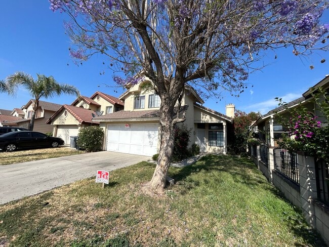 Photo - 1523 Heirloom Ave House