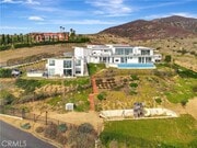 Photo - 28405 Via Acero St