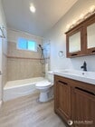 Photo - 1 Bedroom Apartment for Rent in Midtown Ve...