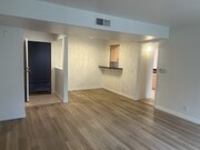 Photo - 7826 Topanga Canyon Blvd