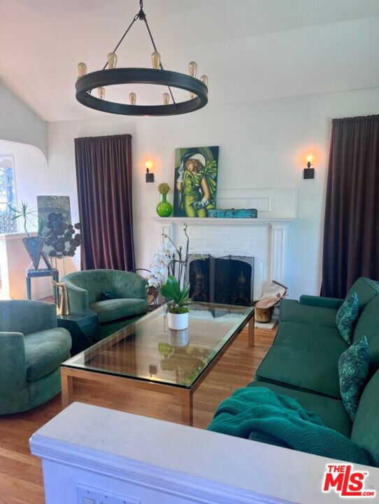 Photo - 8650 Olin St