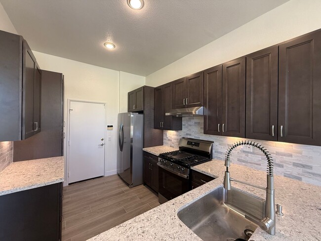 Photo - Amazing 3B/2.5BA House in Mira Mesa for Rent!