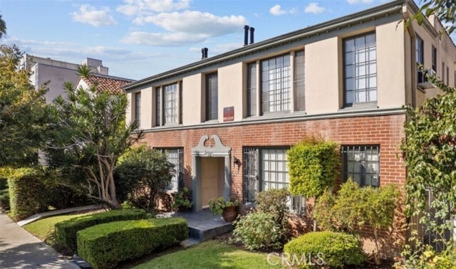 Building Photo - 209 S Reeves Dr