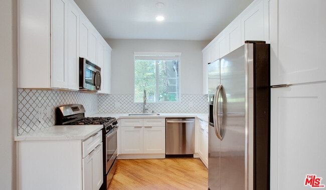 Photo - 5557 W 6th St Condo Unit 1-305
