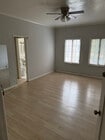 Photo - 628 E Elk Ave Apartment