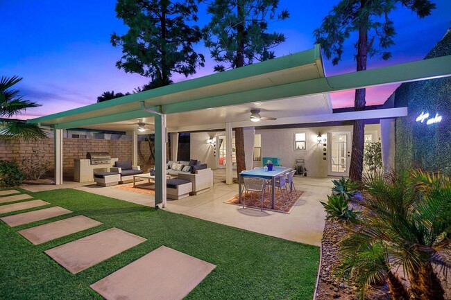 Photo - Casita Cerritos - Pool, Jacuzzi, and Pet F...