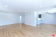 Photo - 1539 Laurel Ave Unit 306
