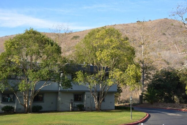 Photo - 1225 Rebecca Ln Unit B