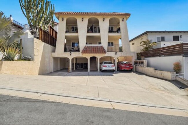 SER241 - SER241 Apartment Unit 2