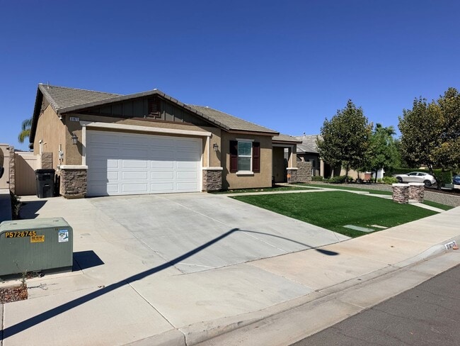 Building Photo - 31871 Eaton Ln