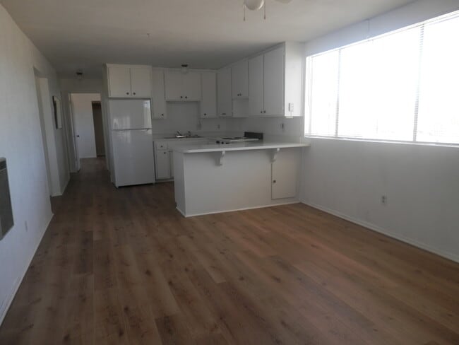 Photo - 1050 Alta Ave