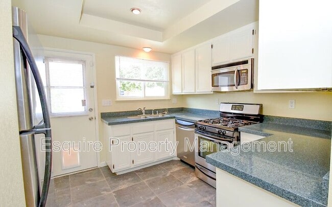 Photo - 1300 Gina Dr