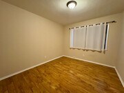Photo - Excellent Location! 4Bed 2Bath Wood Floori... House
