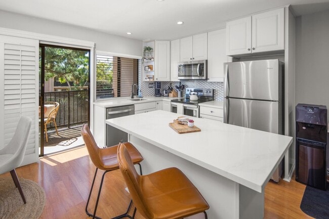 Photo - Gorgeous & Spacious 1 Bedroom/ 1 Bath Condo, Open Layout Concept! $2,295.00 Unit D19