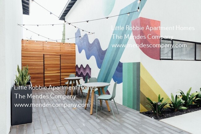 Photo - 1762 1/2 Robinson Avenue-