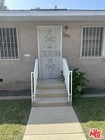 Photo - 1021 W 90th St