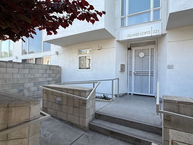 Charming Loft - 2 bed/ 2.5 bath in prime d... - Charming Loft - 2 bed/ 2.5 bath in prime d...