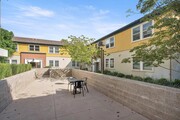 Photo - 8731.5 Belford Ave Condo Unit : 8731.5