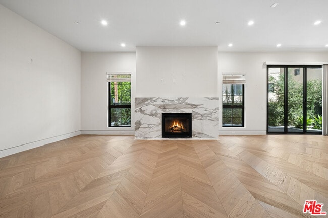 Photo - 652 Huntley Dr Unit 103