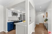 Photo - 906 N Doheny Dr Unit #311
