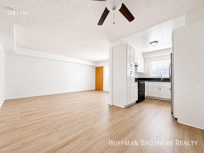 Photo - 632 Manchester Dr Unit 4