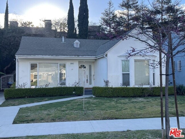 Photo - 1441 S Roxbury Dr House